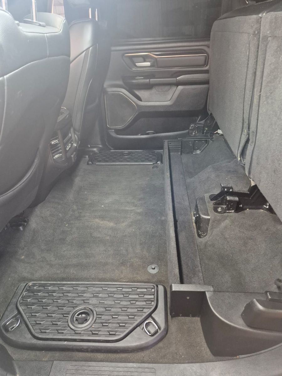 Truck rear floor, after detailing