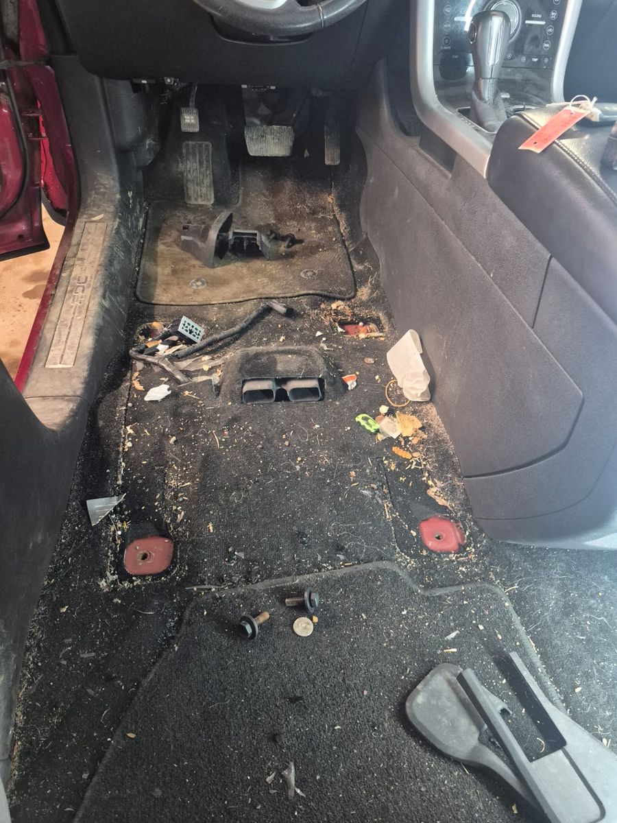 Driver floor, before detailing