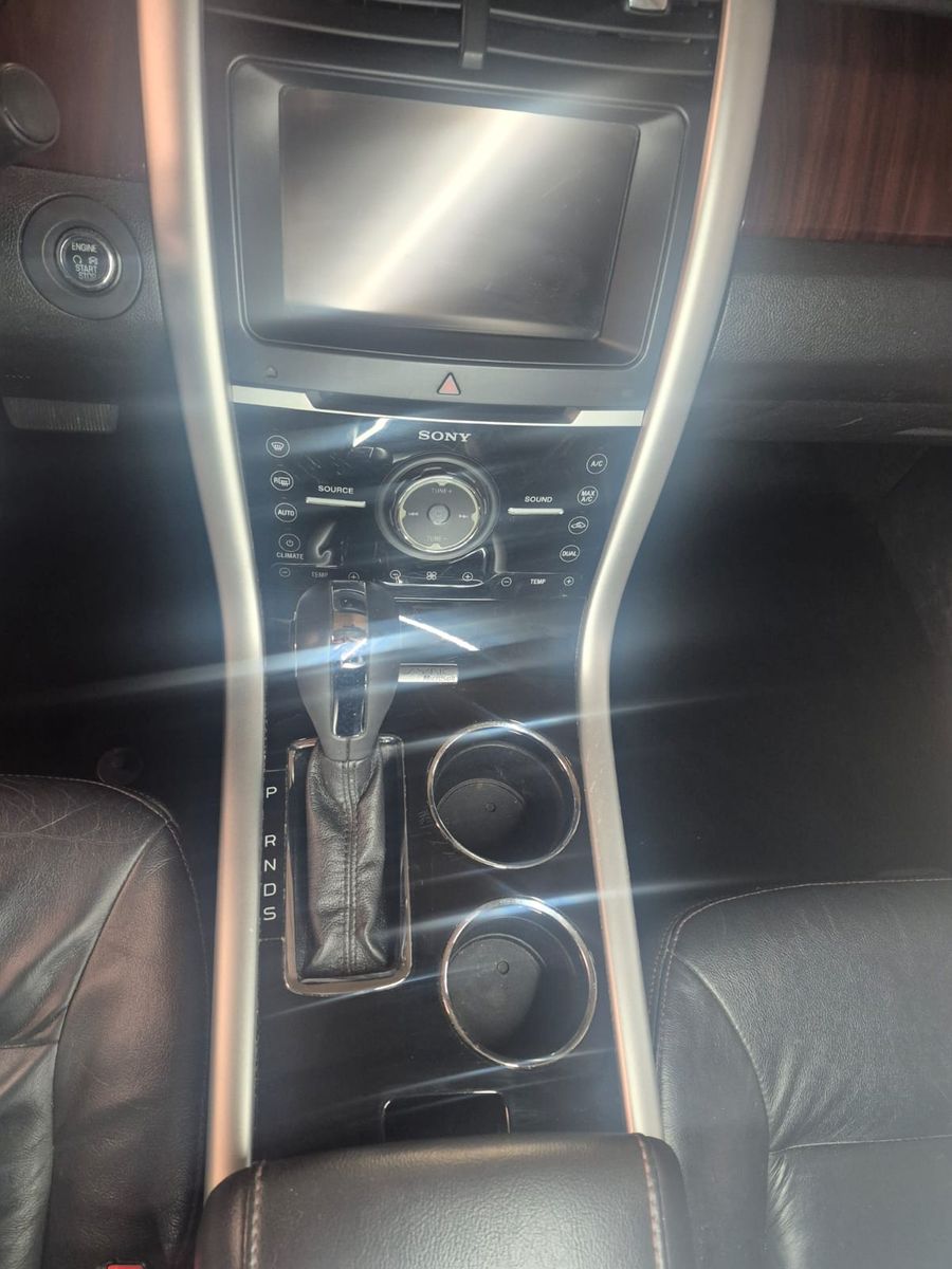 Centre console, after detailing